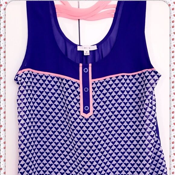 NWOT Sleeveless Chiffon Blouse Size S - Picture 2 of 5